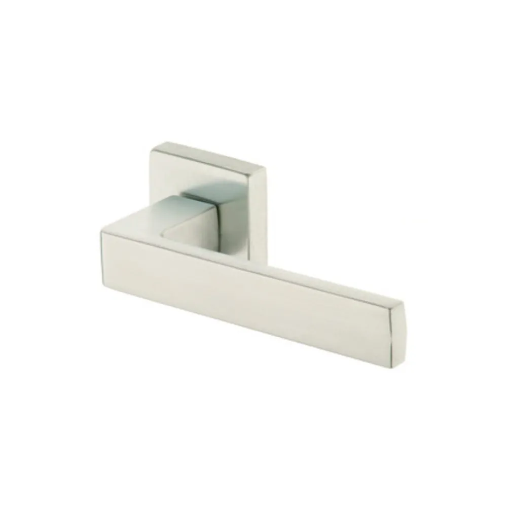 MANIGLIA ASTI ART.M53 C/BOCCHETTA QUADRA CRO SAT