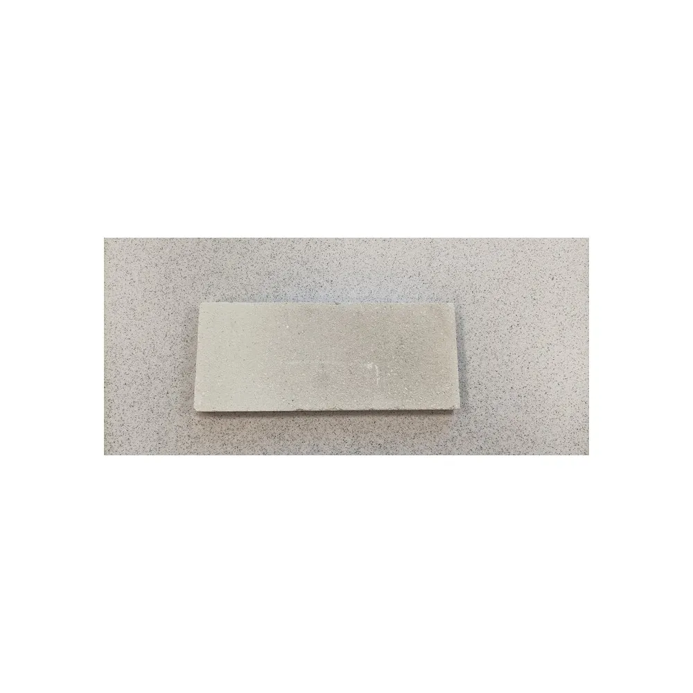 R SCHAMOTTE BRICK E2/1 MIS.113X272 MM.