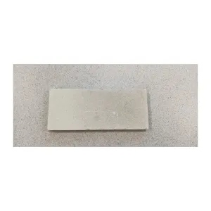 R SCHAMOTTE BRICK E2/1 MIS.113X272 MM.